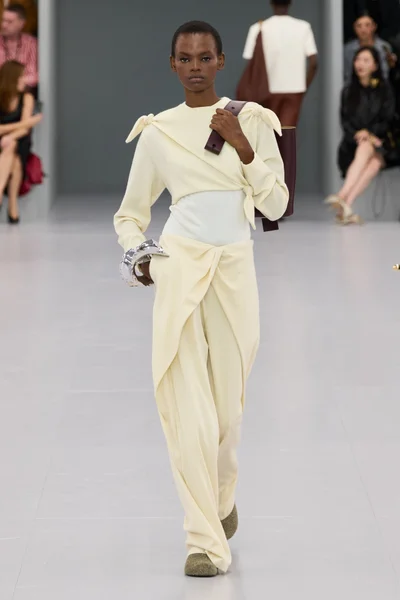 Look 42